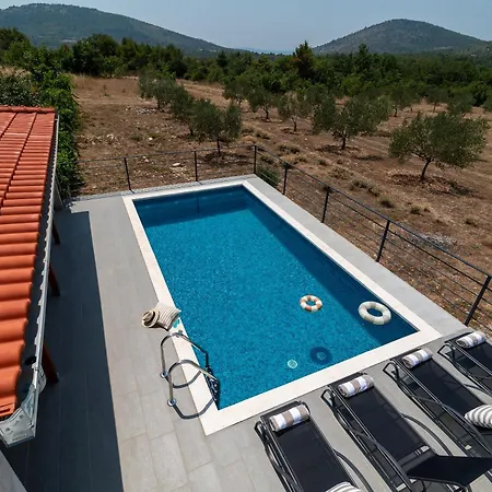 Villa Piedra Seget - A Hidden Paradise *