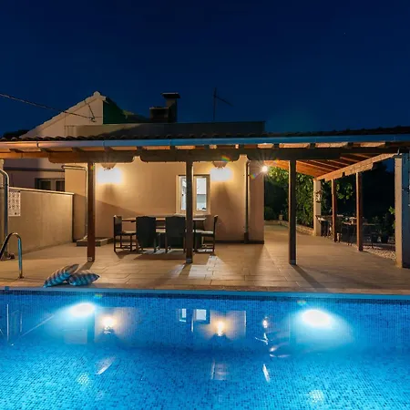 Piedra Seget - A Hidden Paradise Villa *